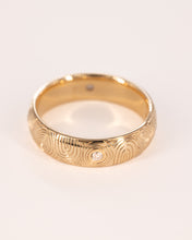 Load image into Gallery viewer, Hōkime Gents 10kt Yellow Gold Comfort Fit Band