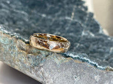 Load image into Gallery viewer, Hōkime Gents 10kt Yellow Gold Comfort Fit Band
