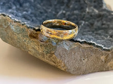Load image into Gallery viewer, Hōkime Gents 10kt Yellow Gold Comfort Fit Band