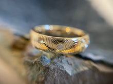 Load image into Gallery viewer, Hōkime Gents 10kt Yellow Gold Comfort Fit Band
