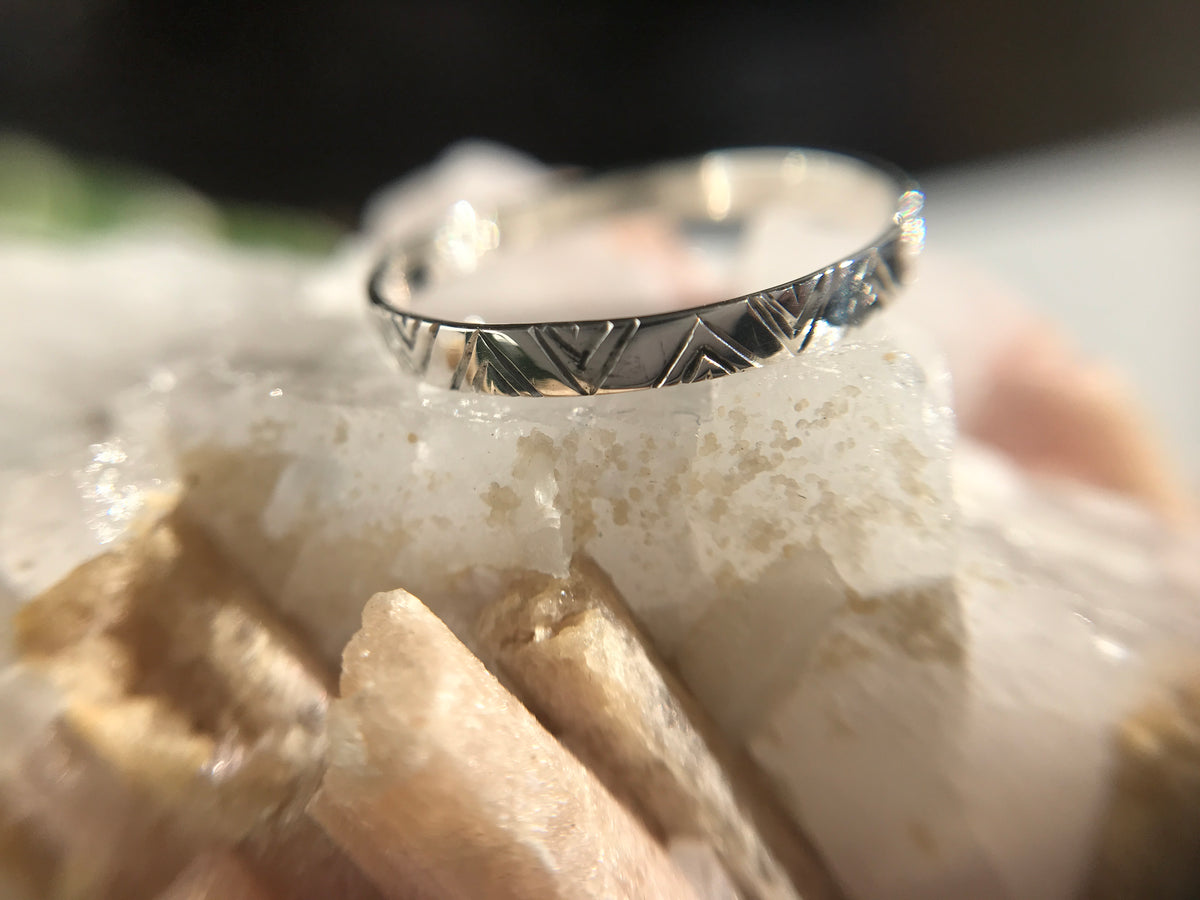 Signed A Tribal Design Hand Stamped Arrowheads factory Sterling Silver Band Ring