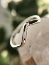 Load image into Gallery viewer, *MADE TO ORDER* Sterling silver 1.5mm wide V Band