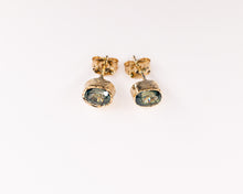 Load image into Gallery viewer, “Sekitsei” 10kt Yellow Gold Earrings