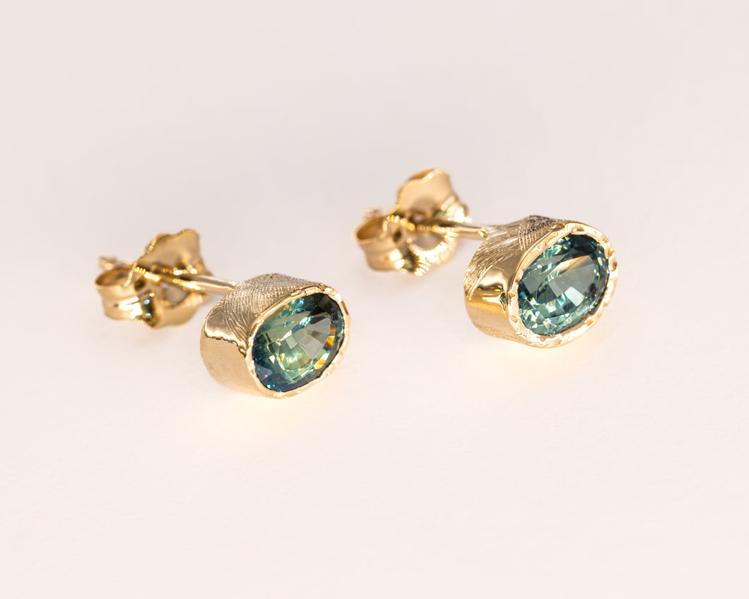 “Sekitsei” 10kt Yellow Gold Earrings